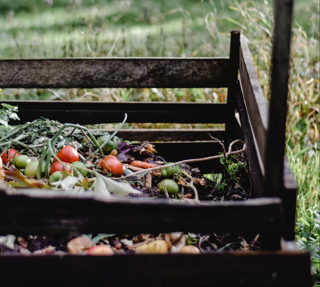 jak-zrobić-kompostownik