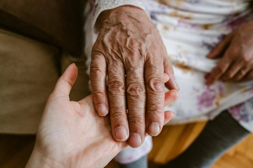 Profesjonalna Opieka Geriatryczna: Rola i Obszar Działań Lekarza Geriatry
